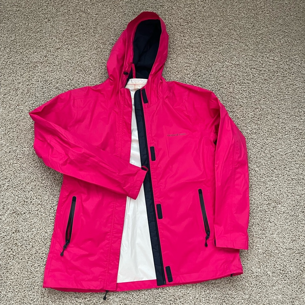 Vineyard Vines women’s rain jacket excellent condition